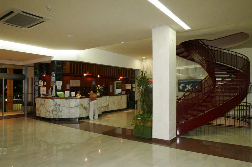 Apartamentos Vibra Riviera Sant Antoni de Portmany Dış mekan fotoğraf