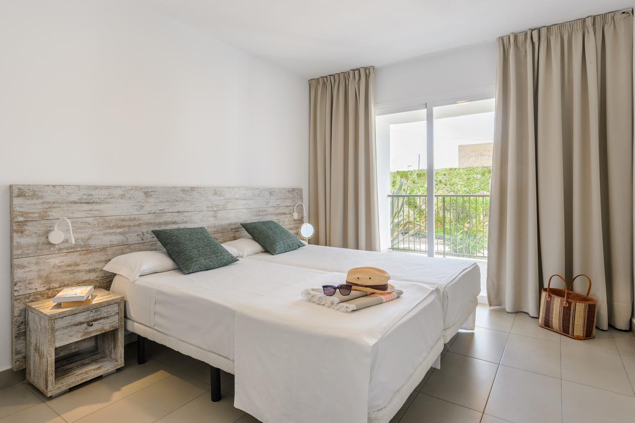 Apartamentos Vibra Riviera Sant Antoni de Portmany Dış mekan fotoğraf