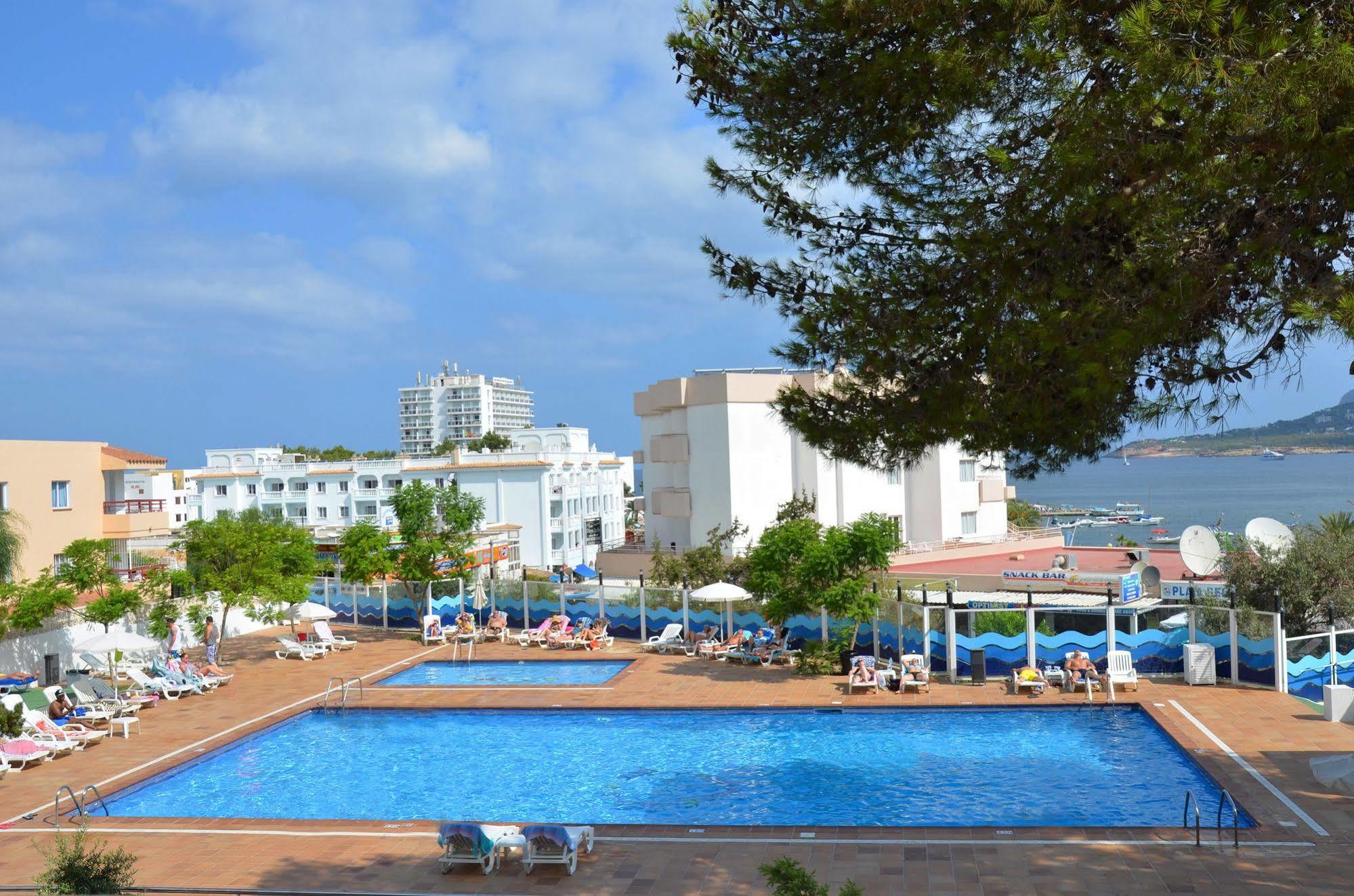 Apartamentos Vibra Riviera Sant Antoni de Portmany Dış mekan fotoğraf